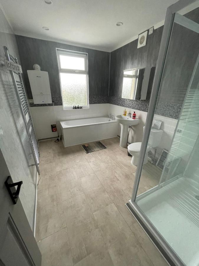 קרו Bentley Place מראה חיצוני תמונה